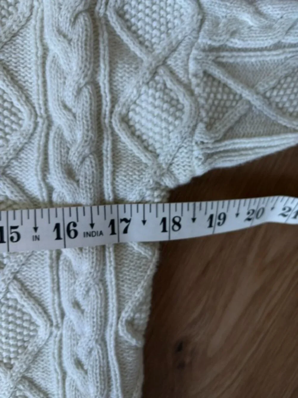 Lands End Ivory Drifter Cable Button Cardigan EUC XS